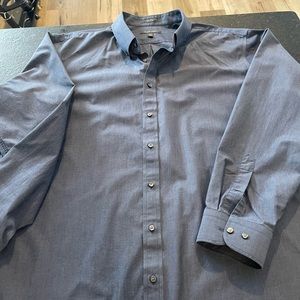 Nordstrom Rack Mens button down collared dress shirt.